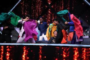 Maniesh Paul brings the house down with his 'Kurta Faad' act